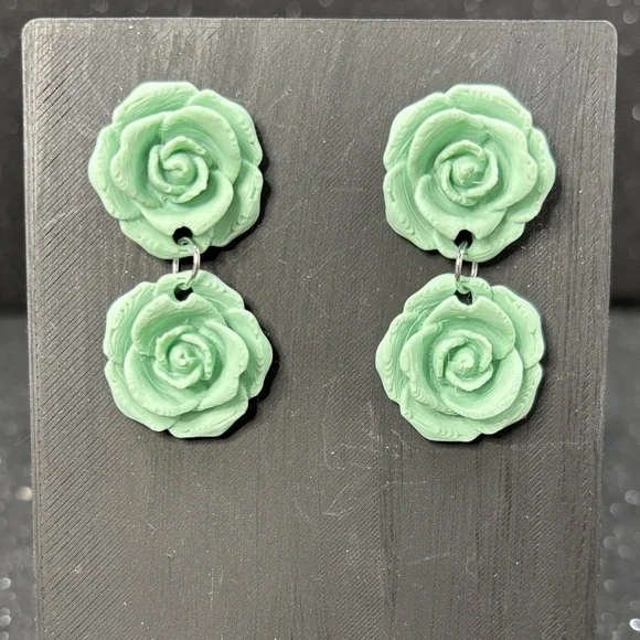 Green Rose Earrings - Picture 1 of 4
